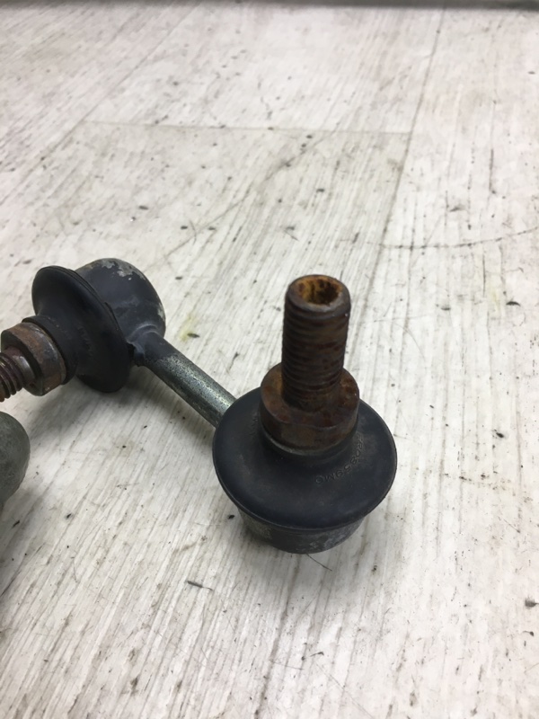 Стойка стабилизатора задняя DODGE JOURNEY 08-20 JC 3.6 ERB Стойка стабилизатора задняя DODGE JOURNEY 08-20 JC 3.6 ERB