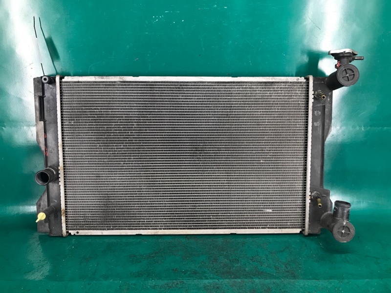 Радиатор основной TOYOTA MATRIX 08-14 Хэтчбек 1.8 2ZRFE Радиатор основной TOYOTA MATRIX 08-14 Хэтчбек 1.8 2ZRFE