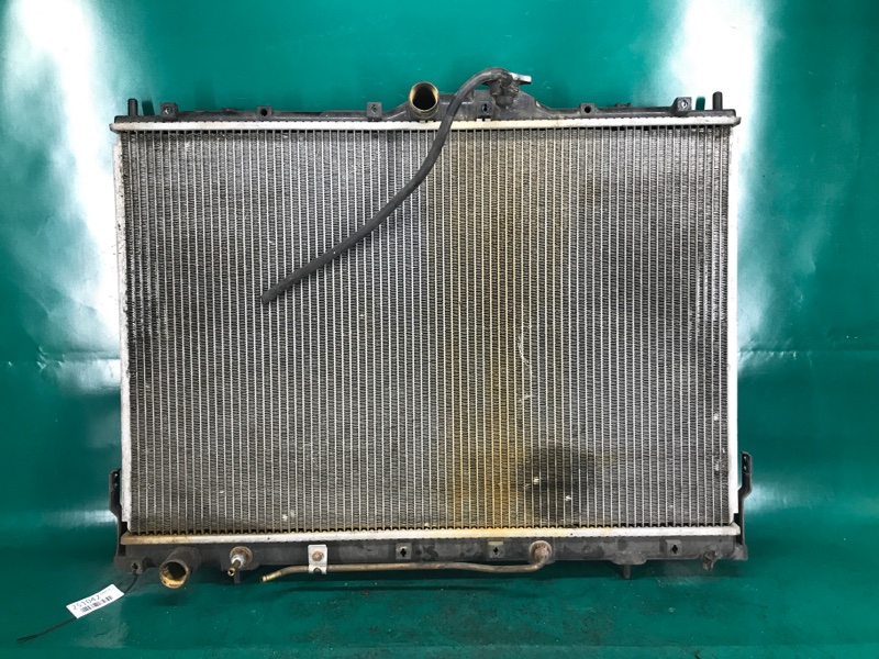 Радиатор основной MITSUBISHI ENDEAVOR 03-11 2003 Внедорожник 3.8 MR571067 Б/У