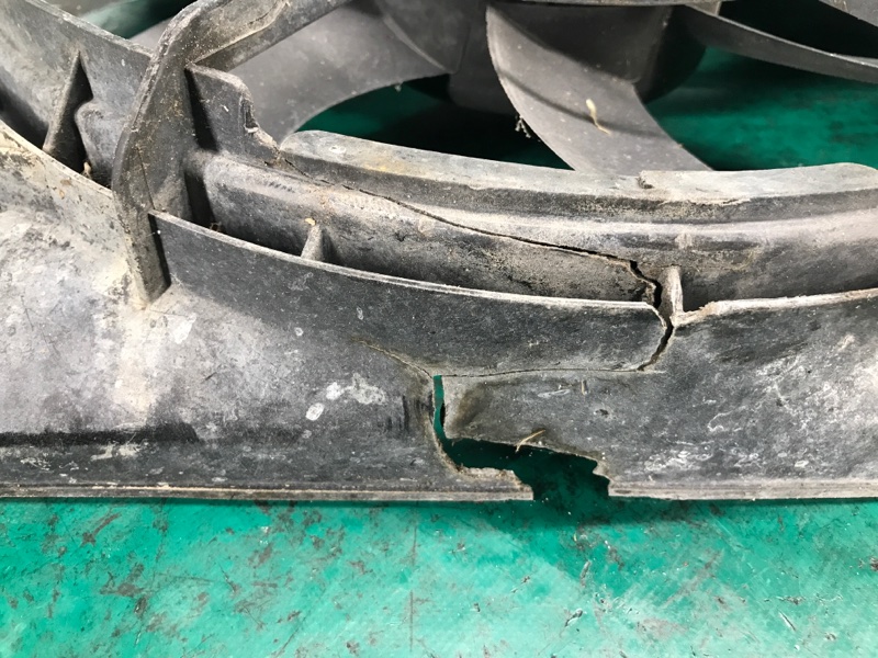 Диффузор вентилятора основного радиатора FORTE/CERATO TD 08-13 2012 Седан G4KD 2.0L