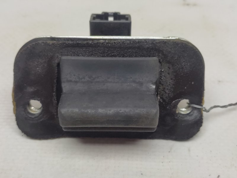 Запчасть кнопка открывания багажника наружная ACURA MDX (YD2) 06-13 2008 YD2 3.7 74810-STK-A01 Б/У Кнопка открывания багажника наружная ACURA MDX (YD2) 06-13 2008 YD2 3.7 74810-STK-A01 Б/У