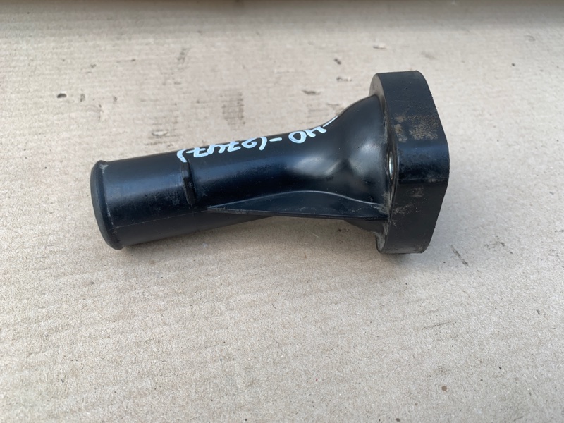 Крышка термостата TOYOTA CAMRY 40 06-11 Седан 2.4 2AZFE Крышка термостата TOYOTA CAMRY 40 06-11 Седан 2.4 2AZFE