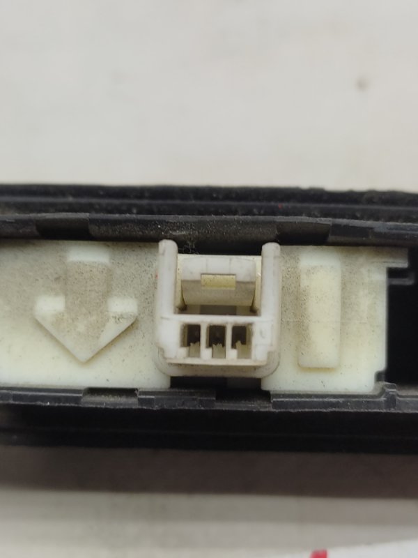 Кнопка открывания багажника наружная TOYOTA CAMRY 50 12-15 Кнопка открывания багажника наружная TOYOTA CAMRY 50 12-15