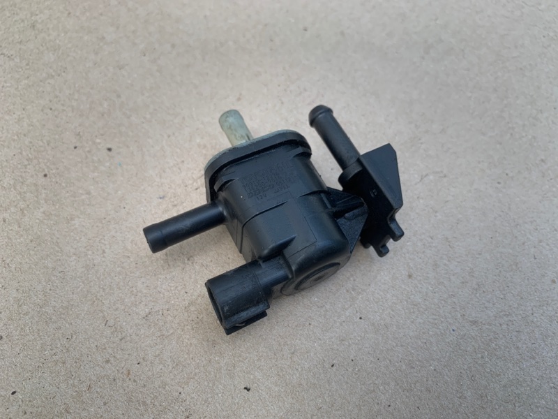 Клапан электромагнитный (вакуумный) CAMRY 40 06-11 2008 Седан 2.4 2AZFE