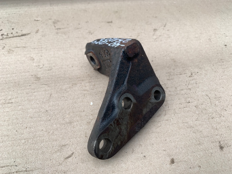 Кронштейн двигателя передний TOYOTA CAMRY 40 06-11 Седан 2.4 2AZFE