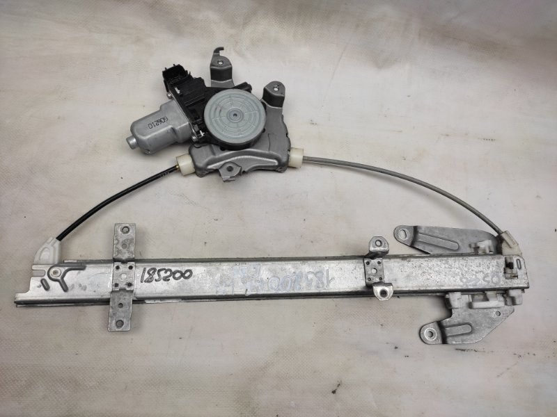 Стеклоподъемник задний левый INFINITI G25/G35/G37/Q40 06-14 2007 Седан 3.5 VQ35HR 82721-JK000 Б/У