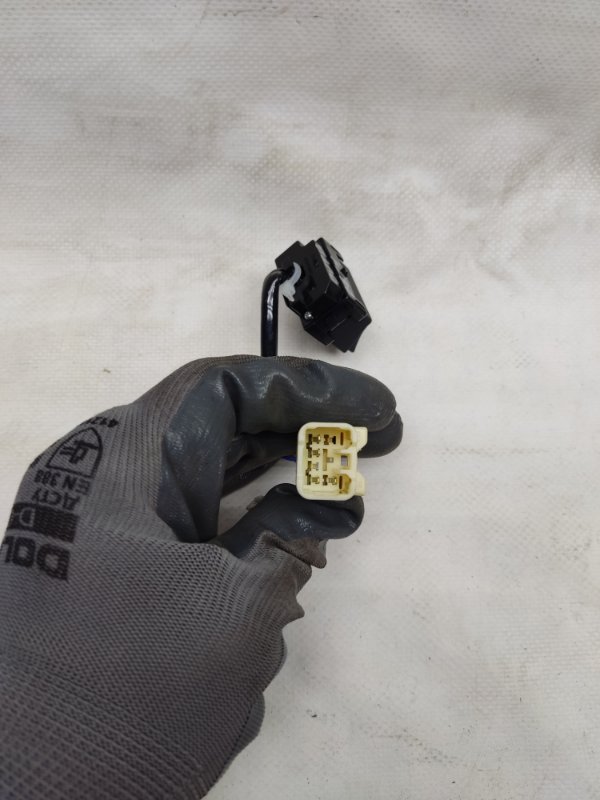 Кнопка SUBARU OUTBACK 09-14 BR Внедорожник 2.5