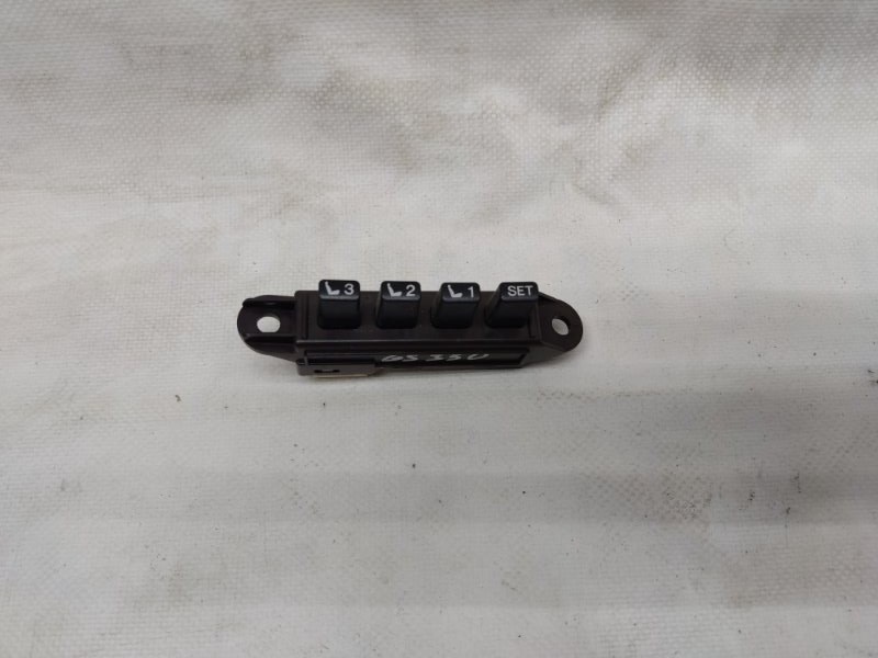 Запчасть блок кнопок памяти сидений левый LEXUS GS350 GS300 05-11 Б/У Блок кнопок памяти сидений левый LEXUS GS350 GS300 05-11 Б/У