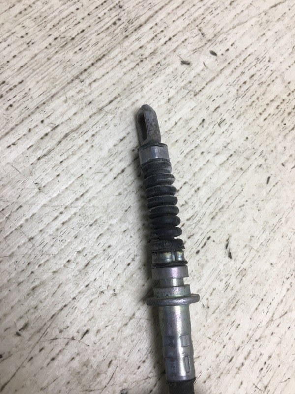 Трос стояночного тормоза правый SONATA YF 10-14 2012 YF 2.4 G4KK Трос стояночного тормоза правый SONATA YF 10-14 2012 YF 2.4 G4KK