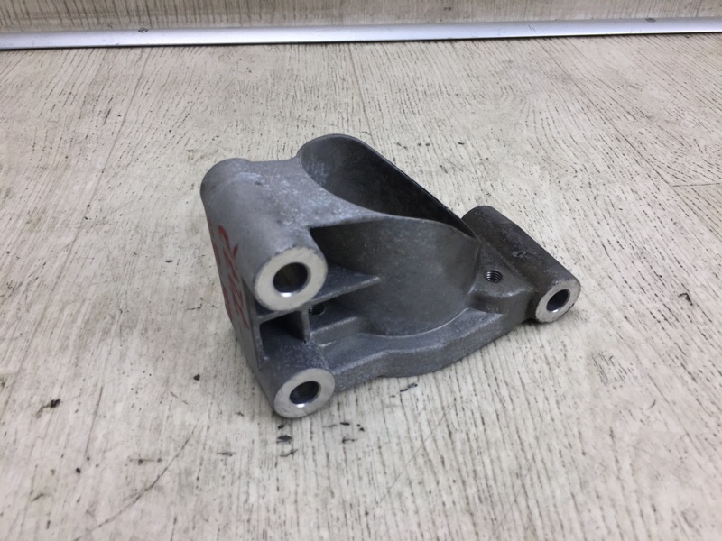 Кронштейн промежуточного вала CHEVROLET MALIBU 12-15 V300 2.5 LCV