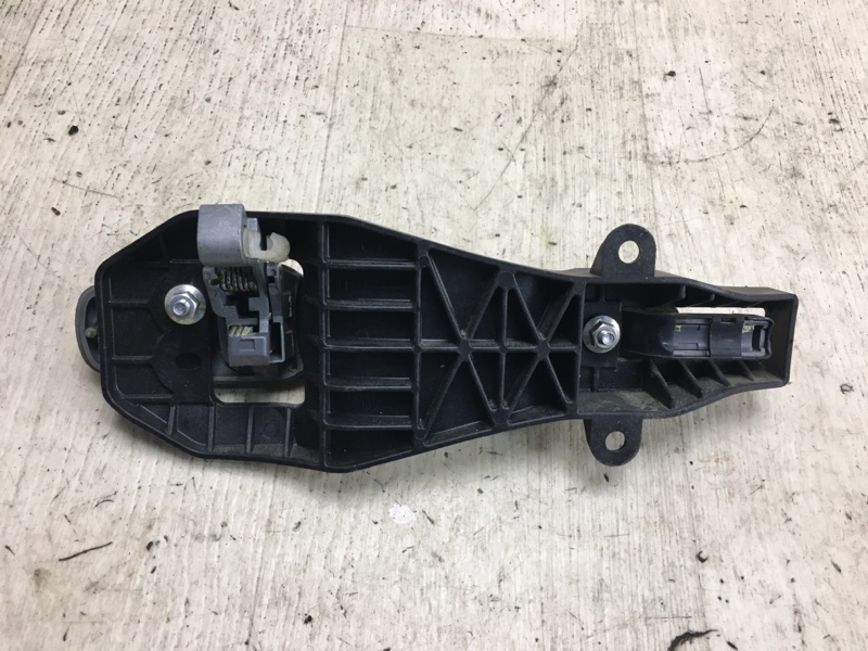 Ручка двери наружная задняя правая MAZDA CX-7 06-12 Ручка двери наружная задняя правая MAZDA CX-7 06-12