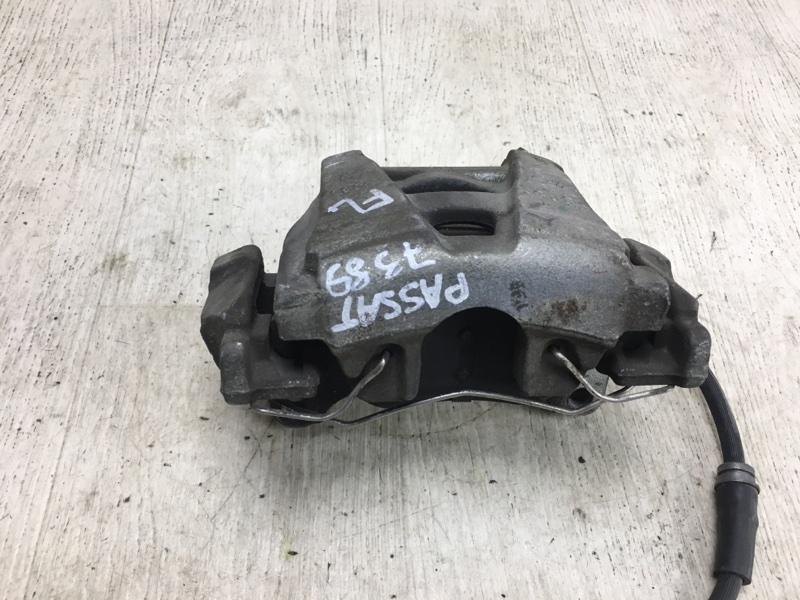Суппорт тормозной передний левый PASSAT B7 11-15 2014 A32 1.8 CPRA