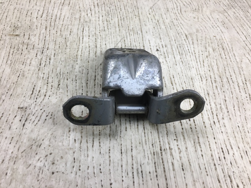 Петля двери нижняя передняя правая MURANO Z50 02-07 Петля двери нижняя передняя правая MURANO Z50 02-07