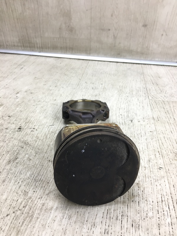 Поршень левый CAMRY 30 02-06 3.0 1MZ-FE