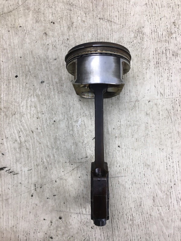 Поршень левый CAMRY 30 02-06 3.0 1MZ-FE