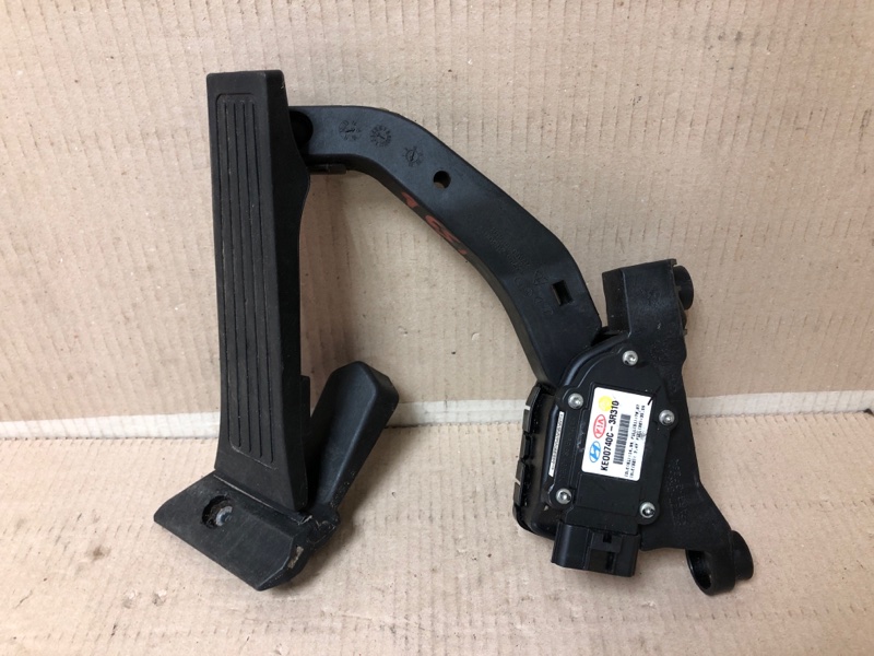 Педаль газа KIA OPTIMA TF 11-16 2015 Седан 2.4 G4KJ 32700-3R310 Б/У