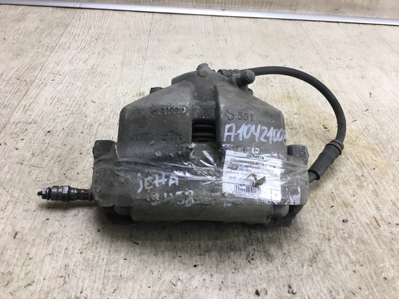 Суппорт тормозной передний левый VOLKSWAGEN JETTA USA 10-17 2012 162 2.5 CBUA 1K0 615 123 E Б/У