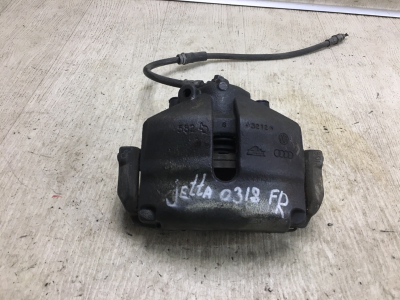 Суппорт тормозной передний правый VOLKSWAGEN JETTA USA 10-17 2013 162 1.8 CPRA 1K0 615 124 E Б/У