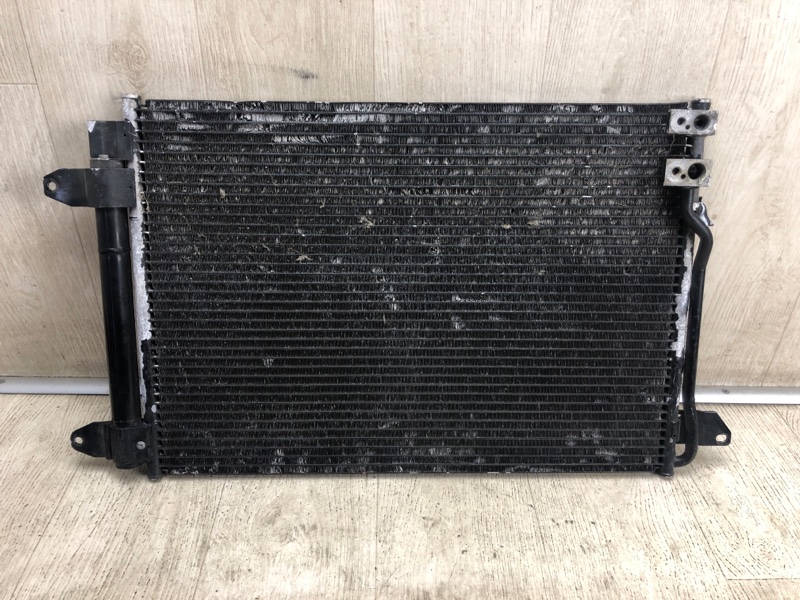 Радиатор кондиционера VOLKSWAGEN JETTA USA 10-17 2013 162 2.5 CBUA 5C0 820 411 F Б/У