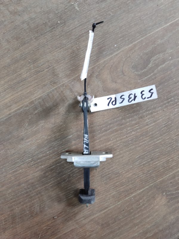 Запчасть ограничитель двери передний левый TOYOTA PRIUS - 30 09-17 68610-47021 Б/У Ограничитель двери передний левый TOYOTA PRIUS - 30 09-17 68610-47021 Б/У