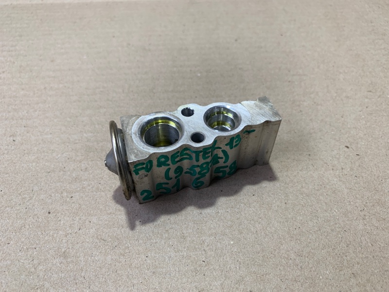 Клапан кондиционера SUBARU FORESTER 12-19 2018 2.5 73531FJ010 Б/У