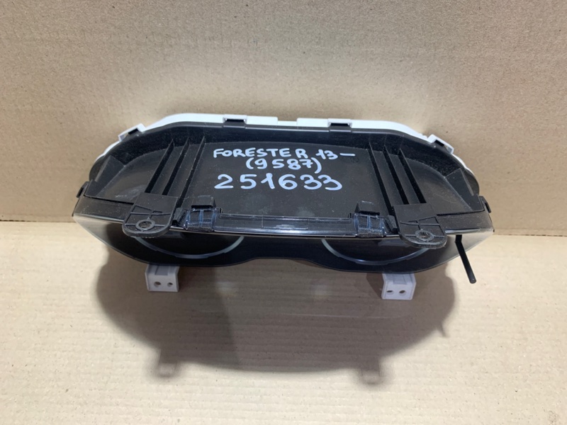 Панель приборов FORESTER 12-19 2018 2.5