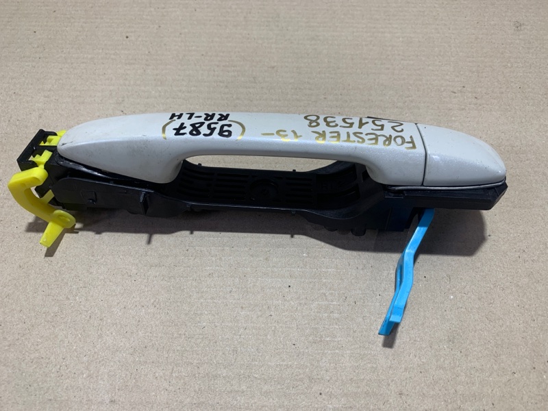 Ручка двери наружная задняя левая SUBARU FORESTER 12-19 2.5