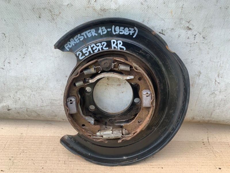 Тормозной механизм задний правый SUBARU FORESTER 12-19 2018 2.5 26704FJ000 Б/У