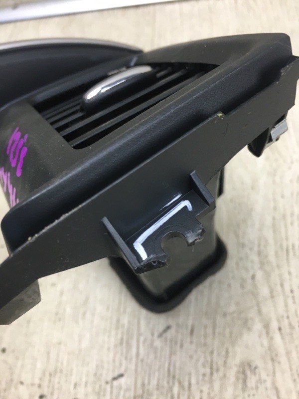 Накладка торпедо центр. PATHFINDER R52 12-21 2014 R52 3.5 VQ35DE