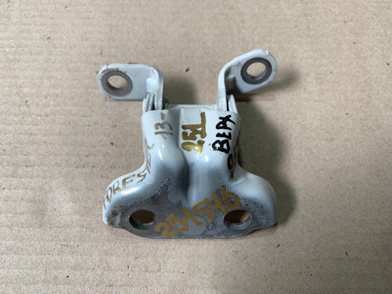 Петля двери верхняя задняя левая SUBARU FORESTER 12-19 2018 2.5 60479FJ012 Б/У