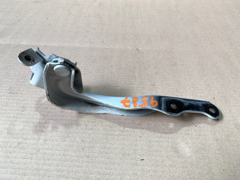 Петля капота левая FORESTER 12-19 2018 2.5