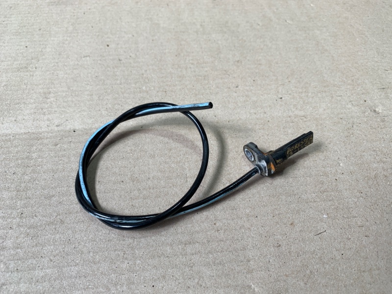 Запчасть датчик abs задний правый SUBARU FORESTER 12-19 2018 2.5 27540SG020 Б/У Датчик ABS задний правый SUBARU FORESTER 12-19 2018 2.5 27540SG020 Б/У