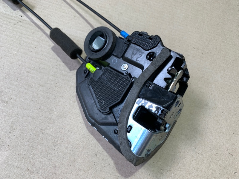 Замок двери задний левый SUBARU FORESTER 12-19 2.5