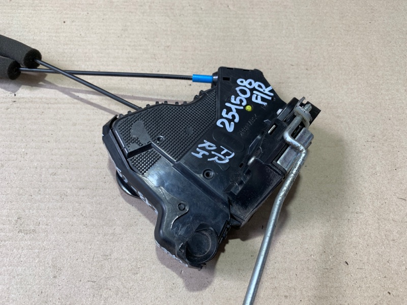 Замок двери передний правый FORESTER 12-19 2018 2.5