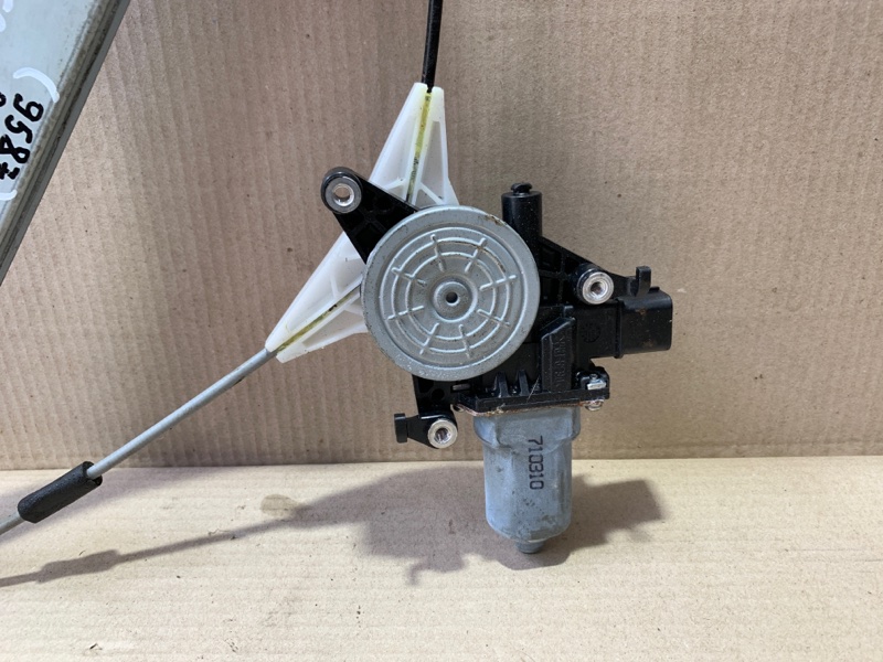 Стеклоподъемник задний правый FORESTER 12-19 2018 2.5