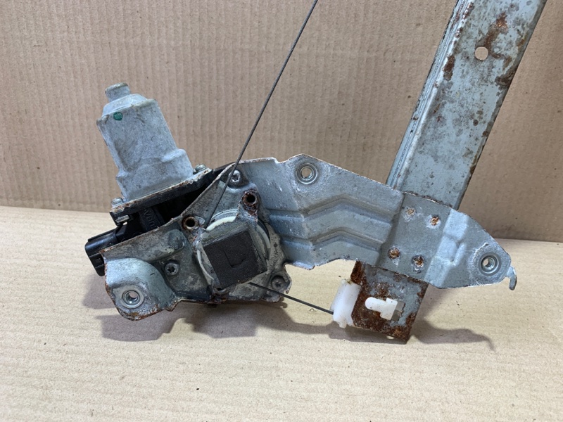 Стеклоподъемник передний правый FORESTER 12-19 2018 2.5