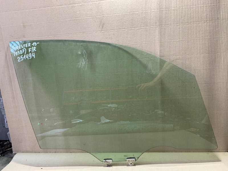 Стекло двери переднее правое SUBARU FORESTER 12-19 2018 2.5 61011SG201 Б/У