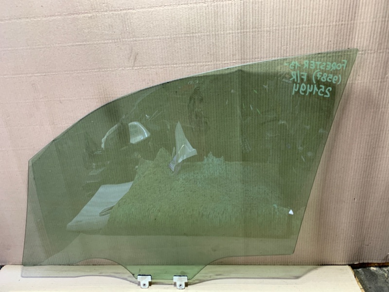 Стекло двери переднее правое FORESTER 12-19 2018 2.5