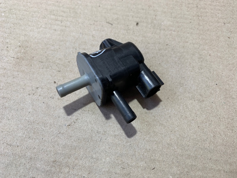 Клапан электромагнитный (вакуумный) FORESTER 12-19 2018 2.5