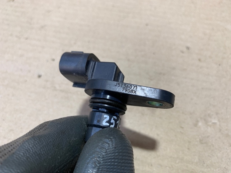 Датчик положения распредвала FORESTER 12-19 2018 2.5