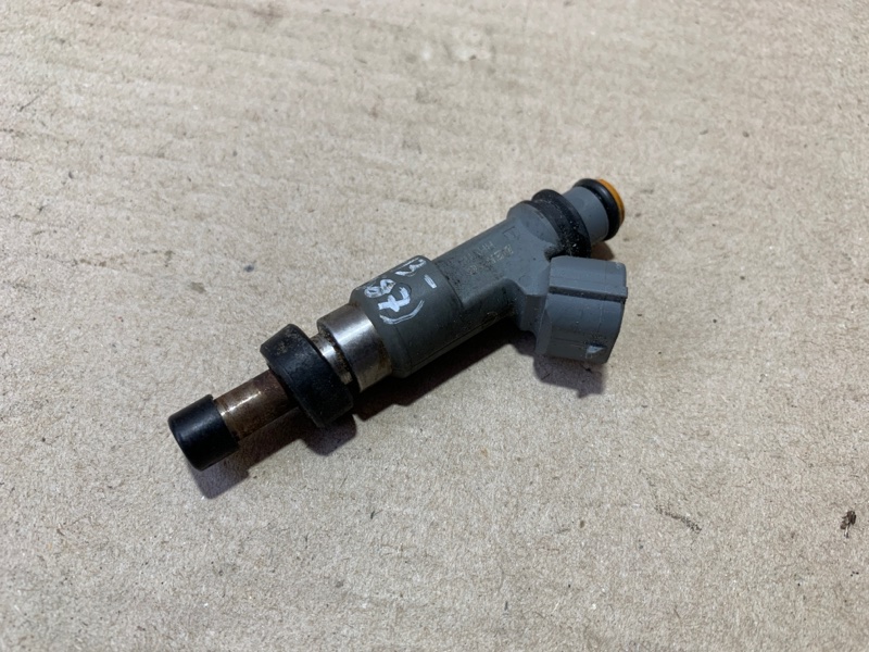 Форсунка топливная FORESTER 12-19 2018 2.5 Форсунка топливная FORESTER 12-19 2018 2.5