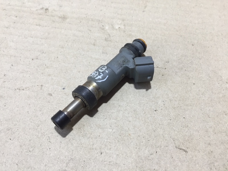 Форсунка топливная FORESTER 12-19 2018 2.5 Форсунка топливная FORESTER 12-19 2018 2.5