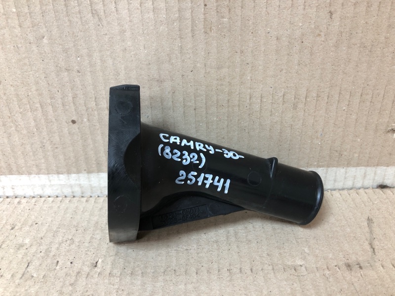 Запчасть крышка термостата TOYOTA CAMRY 30 02-06 2005 2.4 2AZFE 16321-0H011 Б/У Крышка термостата TOYOTA CAMRY 30 02-06 2005 2.4 2AZFE 16321-0H011 Б/У