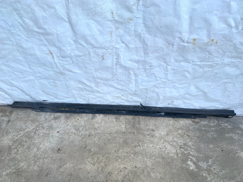 Накладка порога наружная левая SUBARU FORESTER 12-19 2018 2.5 91112SG171 Б/У