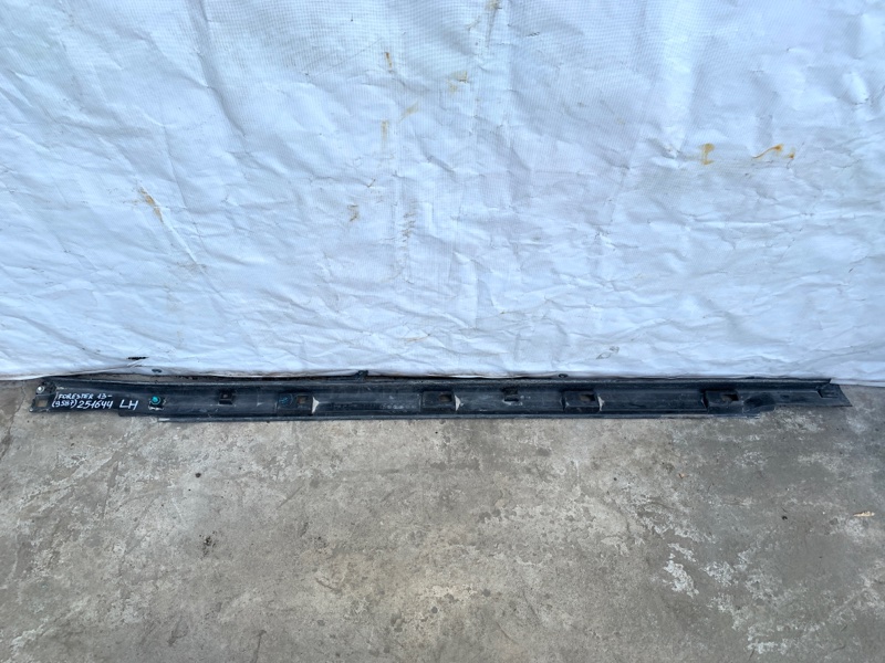 Накладка порога наружная левая FORESTER 12-19 2018 2.5