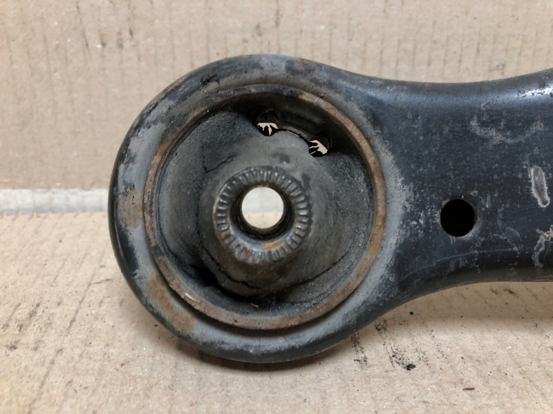 Рычаг передней подвески нижний передний левый CAMRY 30 02-06 2005 2.4 2AZFE Рычаг передней подвески нижний передний левый CAMRY 30 02-06 2005 2.4 2AZFE