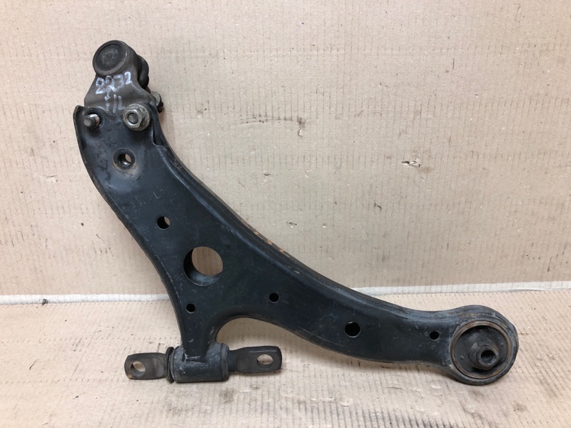 Рычаг передней подвески нижний передний левый TOYOTA CAMRY 30 02-06 2.4 2AZFE Рычаг передней подвески нижний передний левый TOYOTA CAMRY 30 02-06 2.4 2AZFE