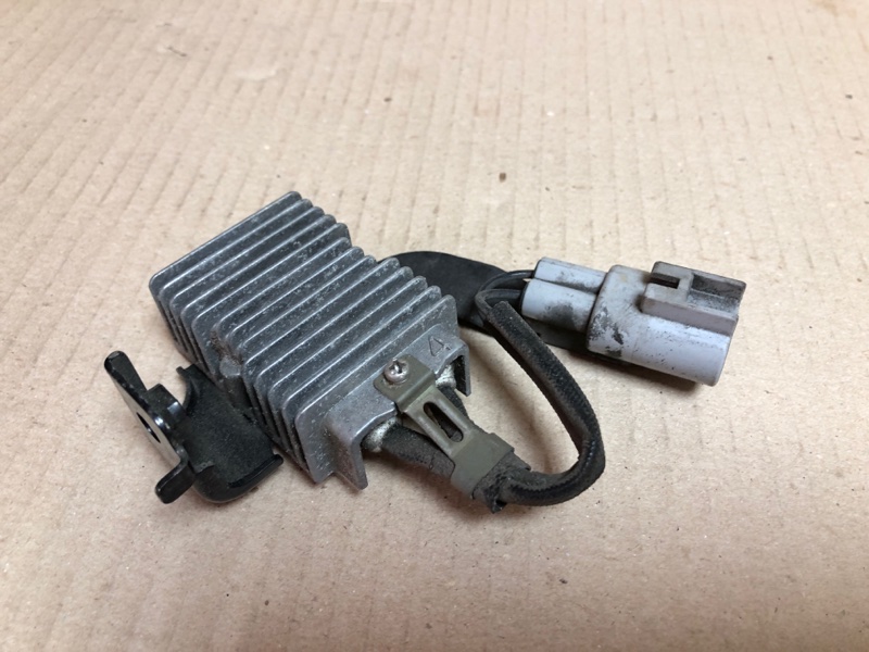 Блок электронный TOYOTA CAMRY 30 02-06 2005 2.4 2AZFE 82695-33010 Б/У