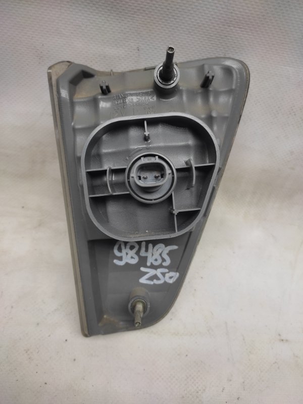 Фонарь внутренний задний левый NISSAN MURANO Z50 02-07