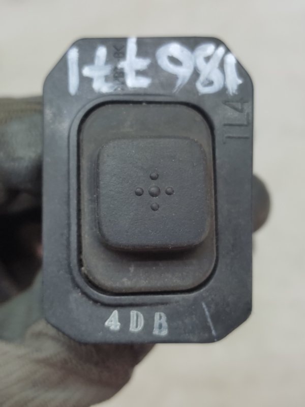 Кнопка открывания багажника наружная задняя ACURA RDX 12-19 TB3 3.5 J35Z2 Кнопка открывания багажника наружная задняя ACURA RDX 12-19 TB3 3.5 J35Z2